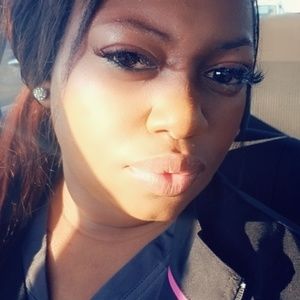 Meet your Posher, Lesley